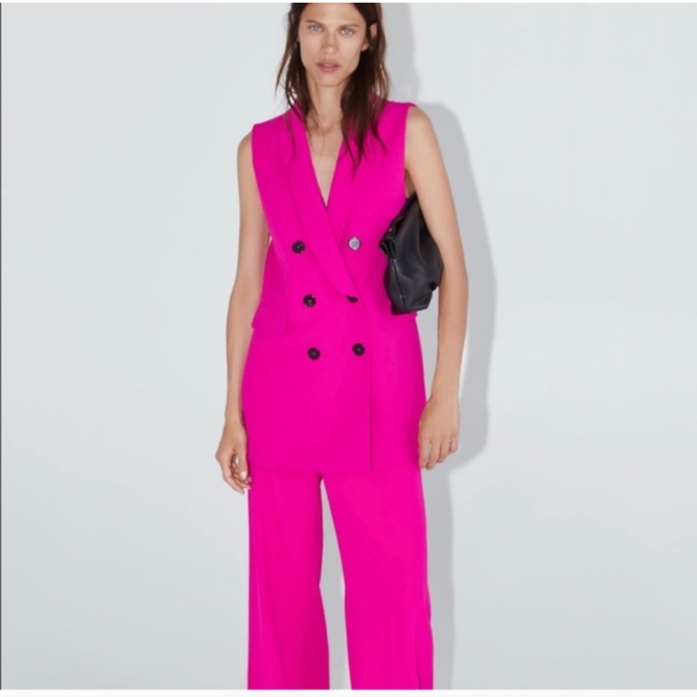 Zara Women's Fuchsia Vest top